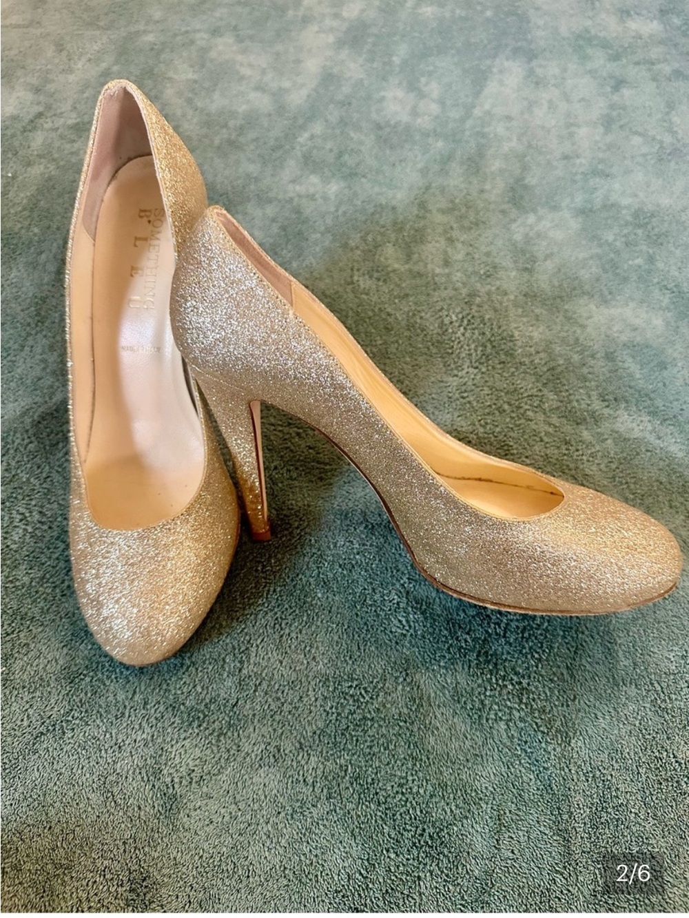 Something Bleu Gold Glitter Pumps Made in Italy Leather Sole Heels Size 9 - Picture 2 of 6